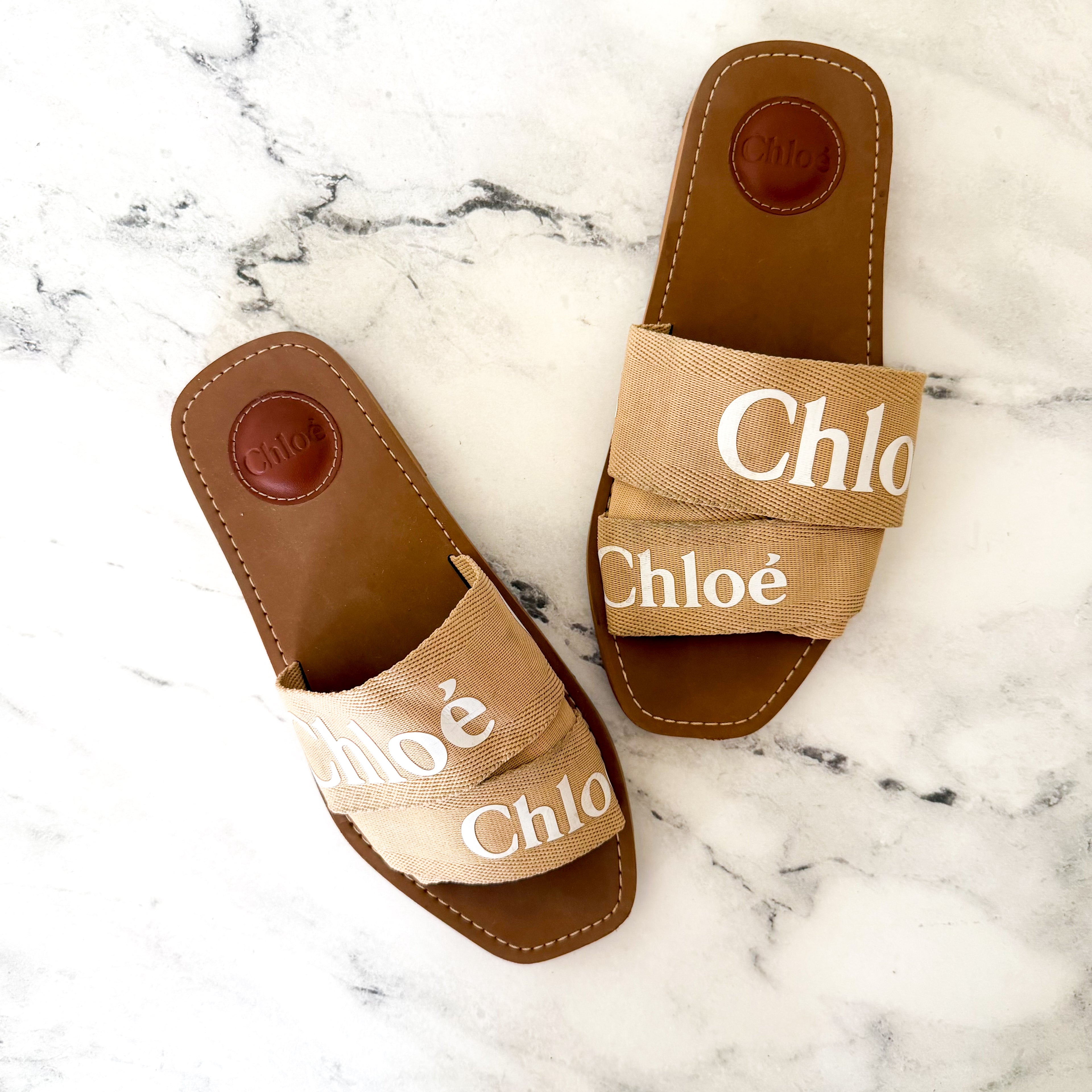 Chloé Woody Flat Logo Tan White Ribbon Slide Sandals, sz 37/6.5