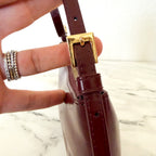 & Other Stories Sleek Leather Shoulder Bag in Burgundy Oxblood