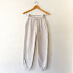 Abercombie & Fitch Sunday Sweatpant Jogger in Cream | XXS