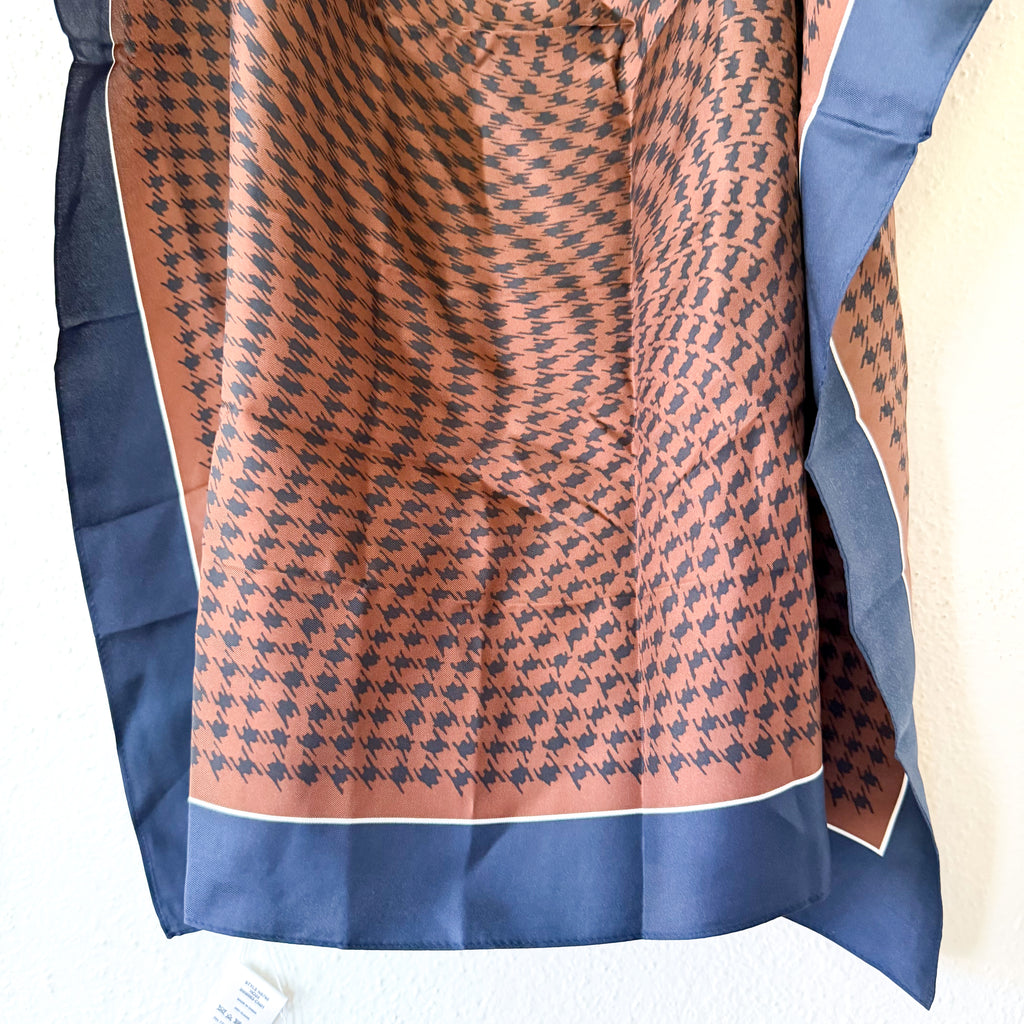Madewell 100% Silk Bandana in Rich Brown Houndstooth
