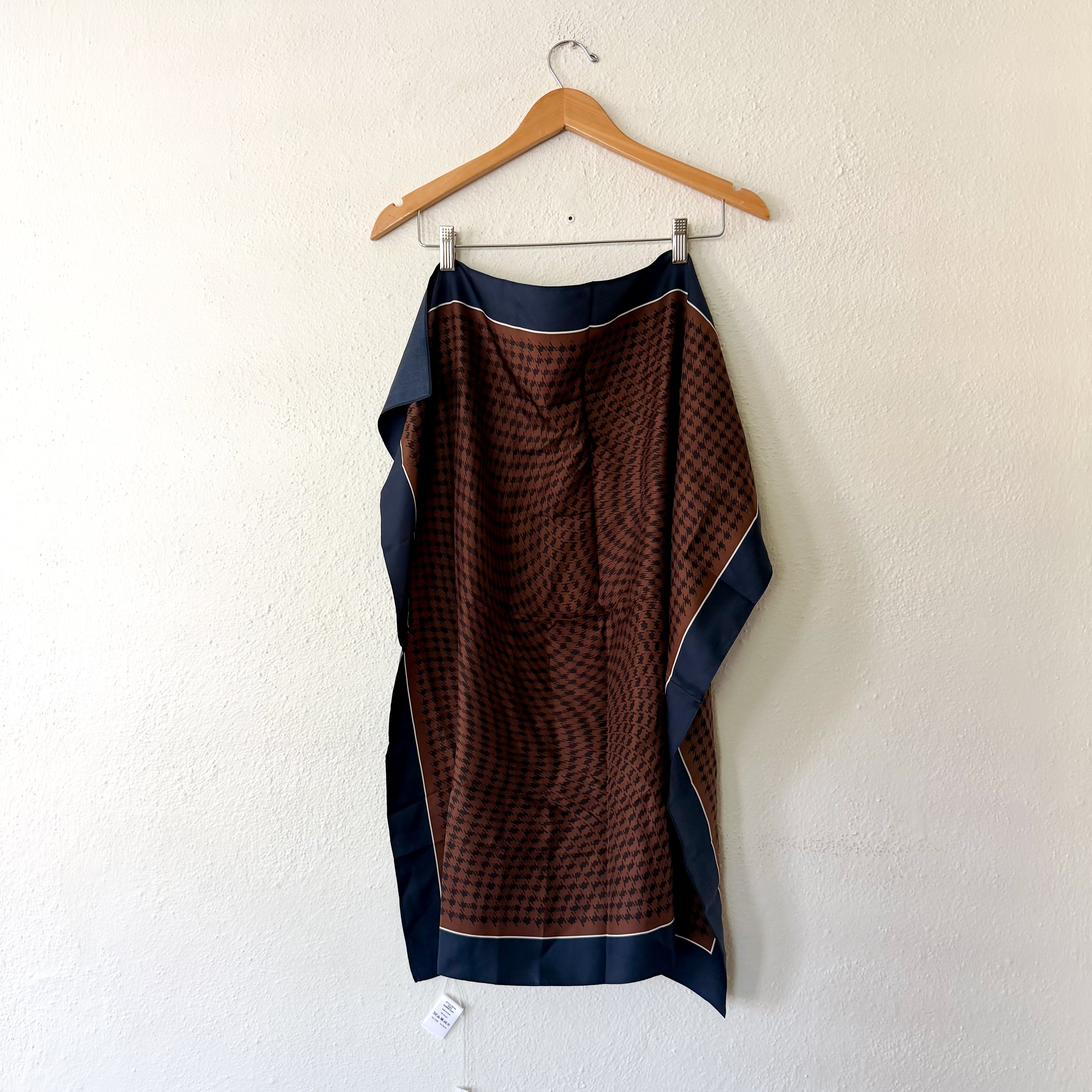 Madewell 100% Silk Bandana in Rich Brown Houndstooth