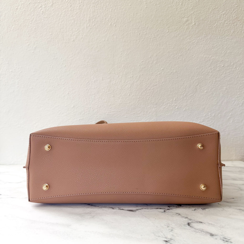 Quince Italian Leather Triple Compartment Shopper Tote in Cappuccino