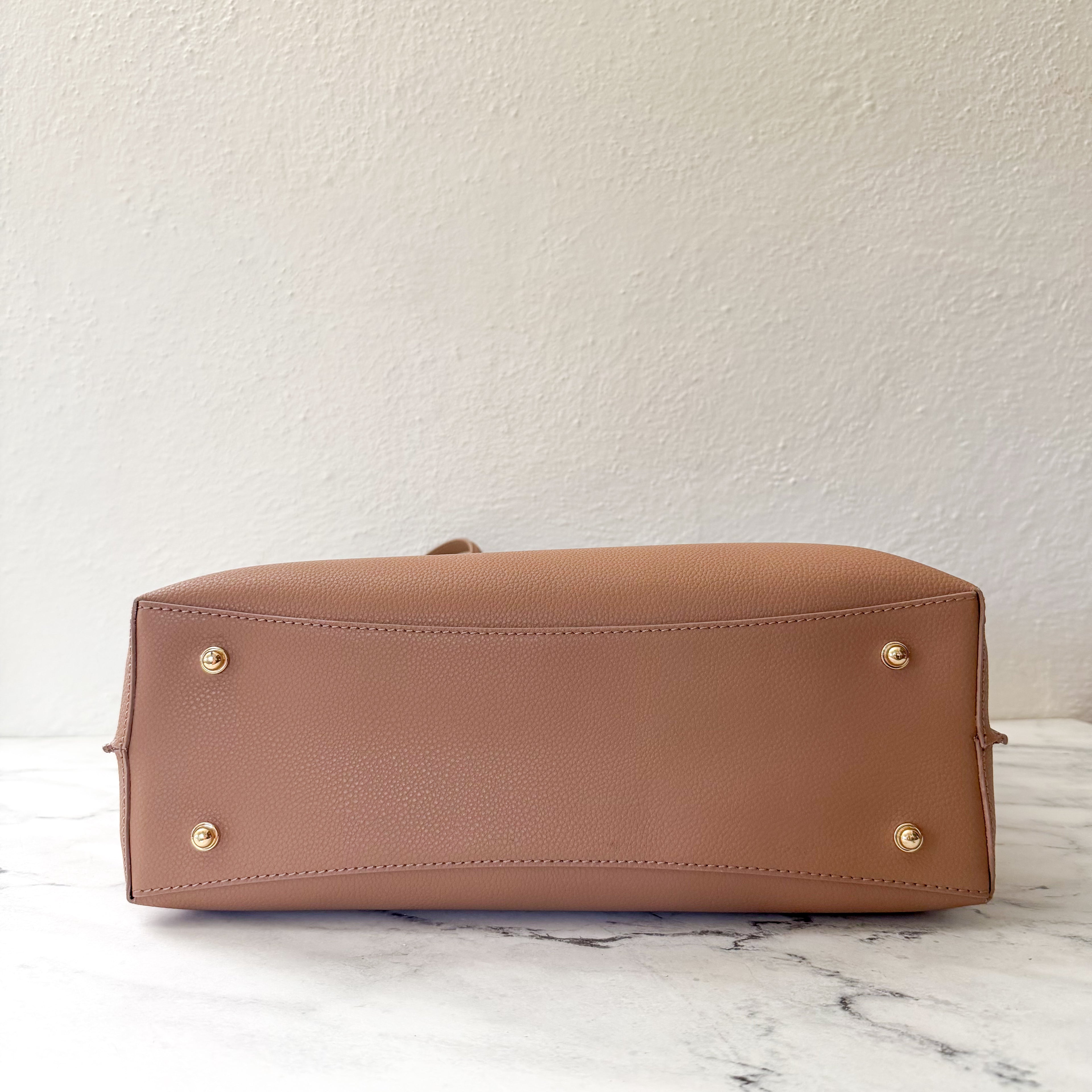 Quince Italian Leather Triple Compartment Shopper Tote in Cappuccino