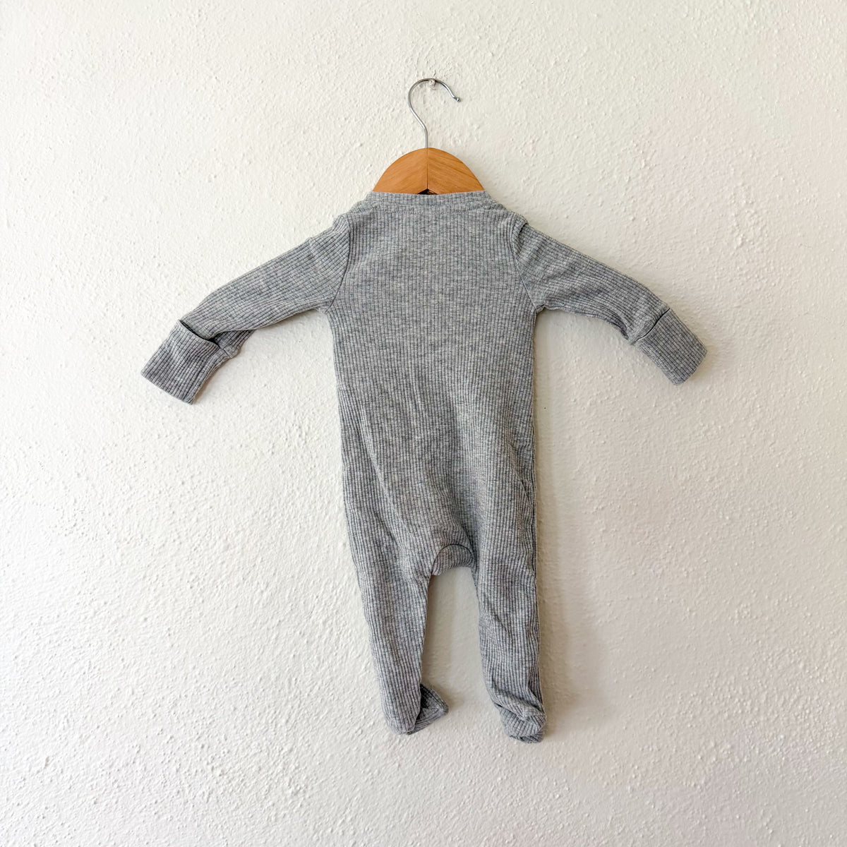 Baby Gap Heather Grey Ribbed Texture 2-Way Zipper Footed Sleeper | 0-3m