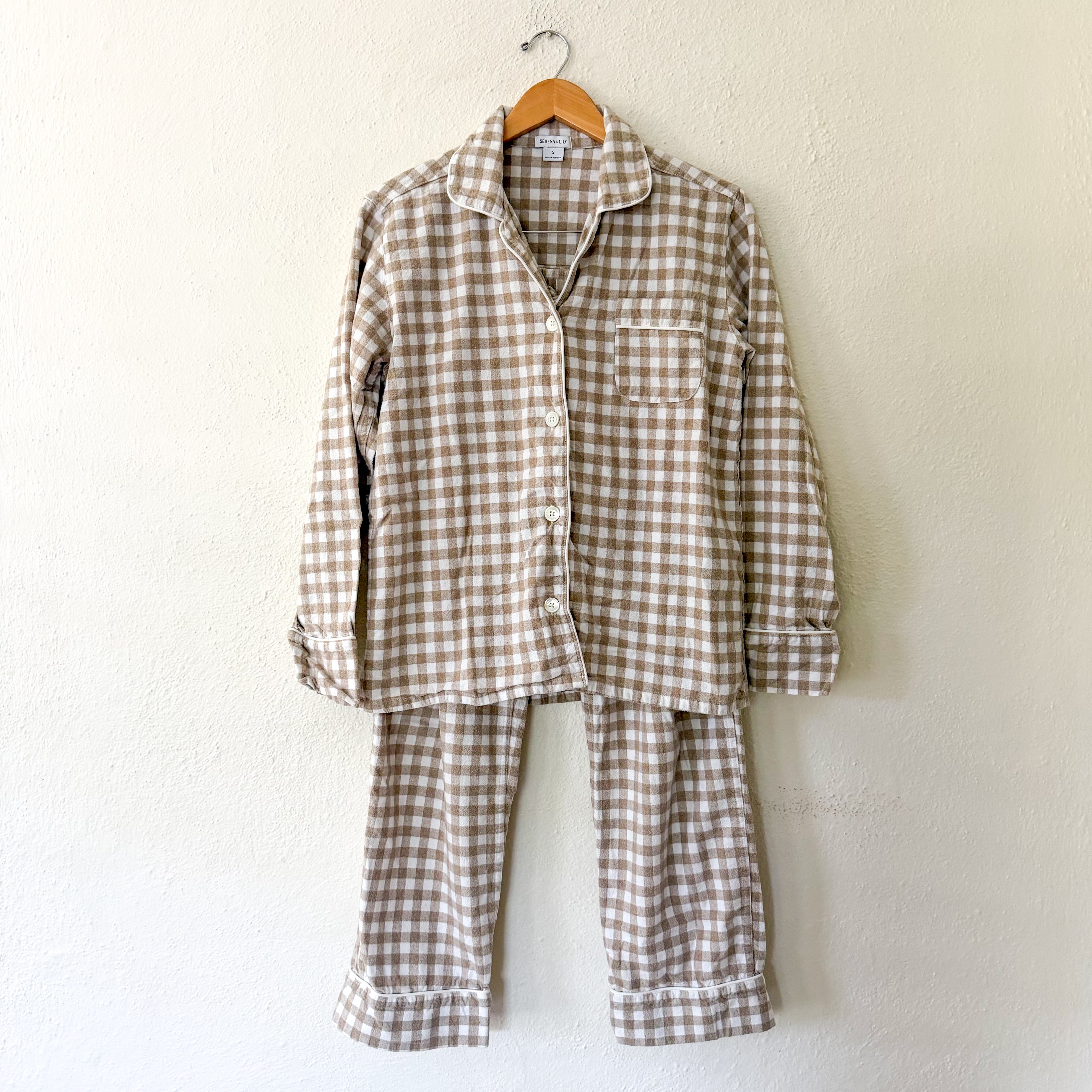 Serena & Lily Belvedere Flannel Pajamas in Doe Beige Gingham | S