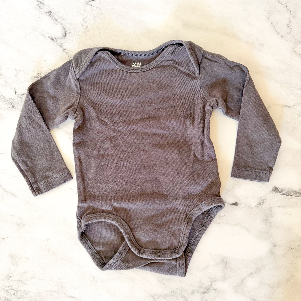 H&M Basics Organic Cotton Solid Charcol + Tan Long Sleeve Bodysuit Bundle | 6-9m
