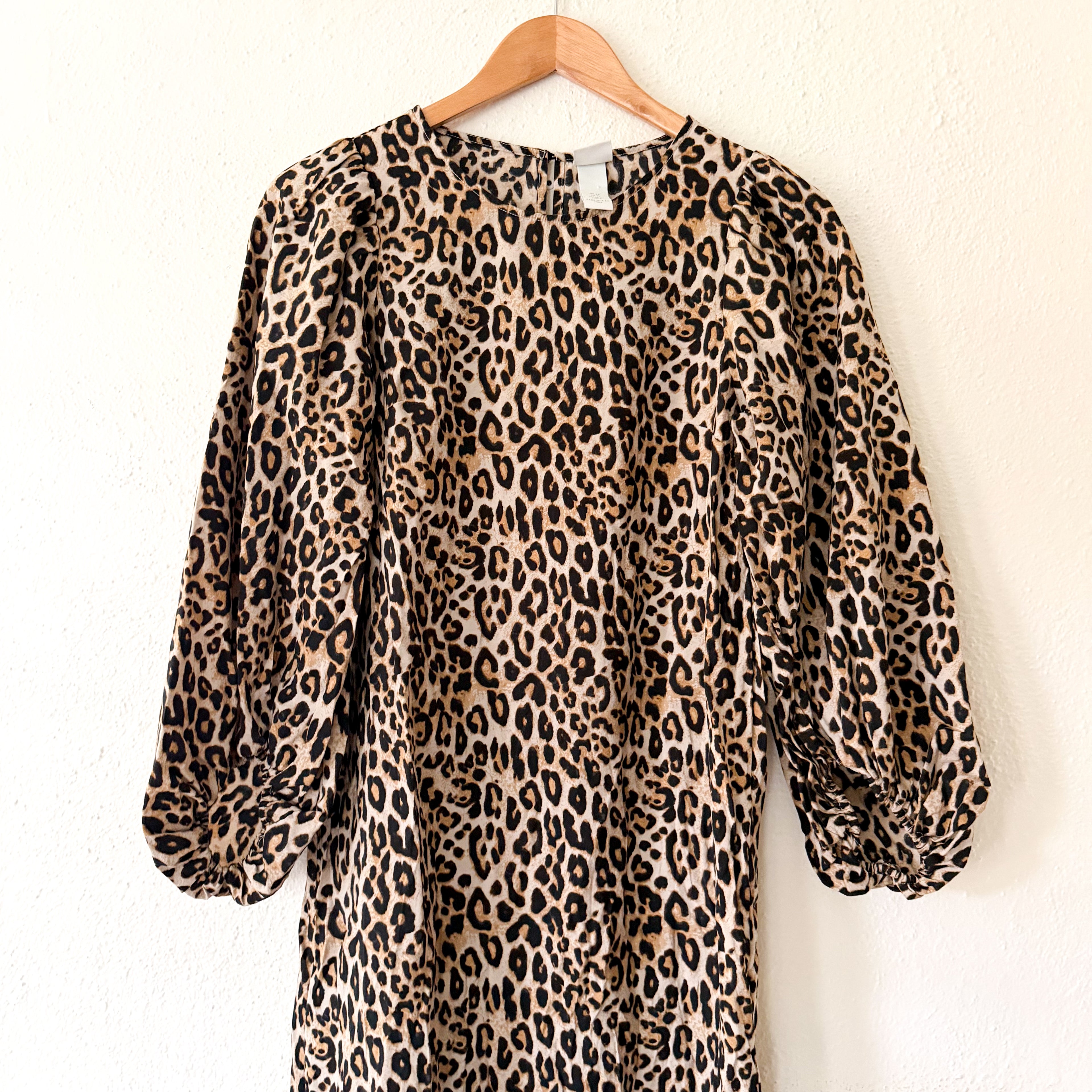 H&M Leopard Print Elbow Sleeve Midi Sheath Dress | XS