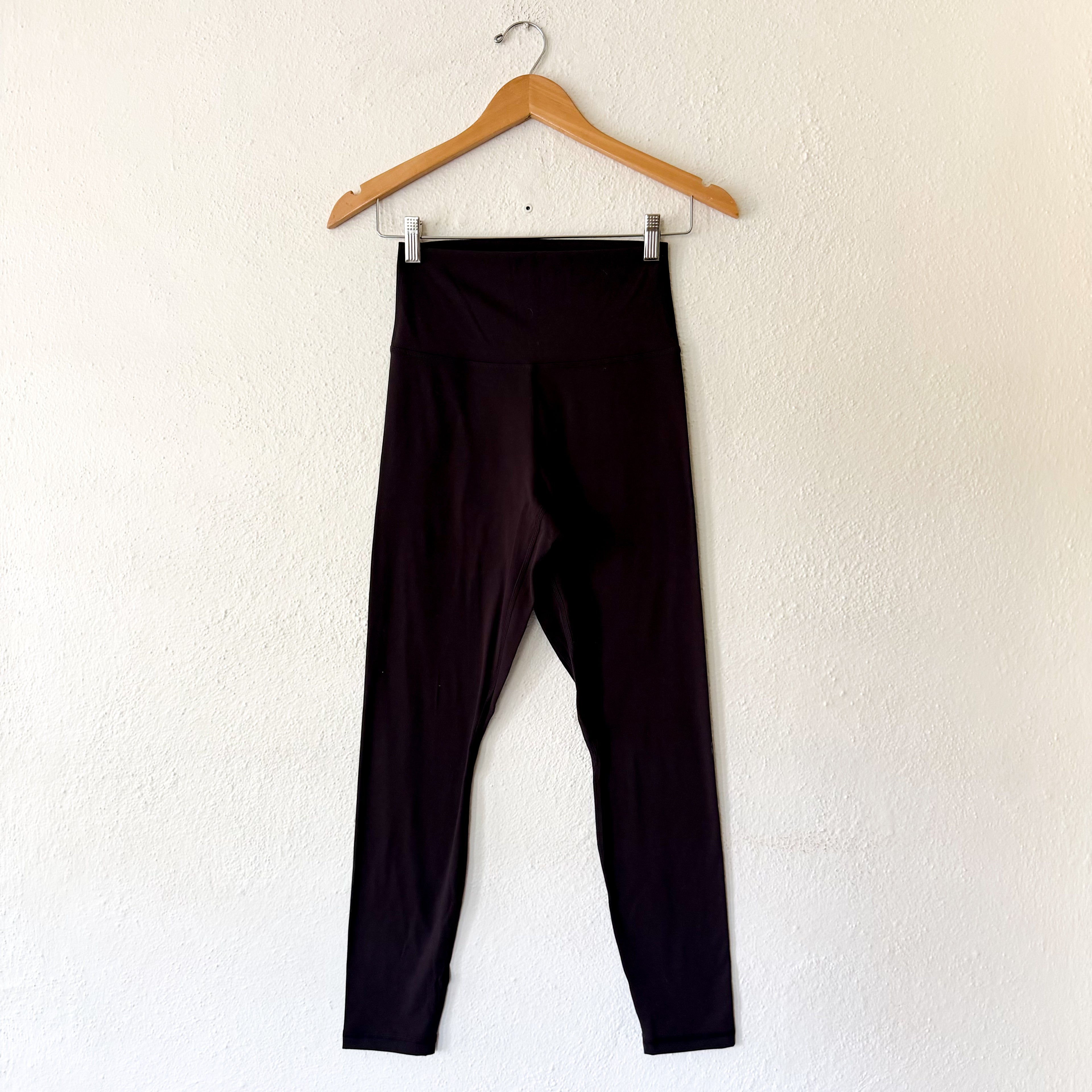 Nuuds High Waist Elevate Leggings in Eggplant | M