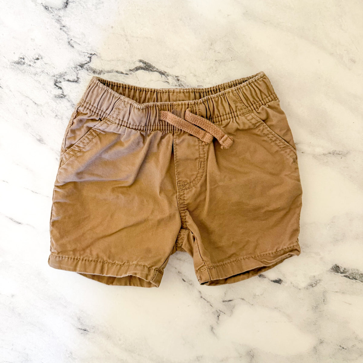 Old Navy Khaki Elastic Waist Chino Shorts | 3-6m