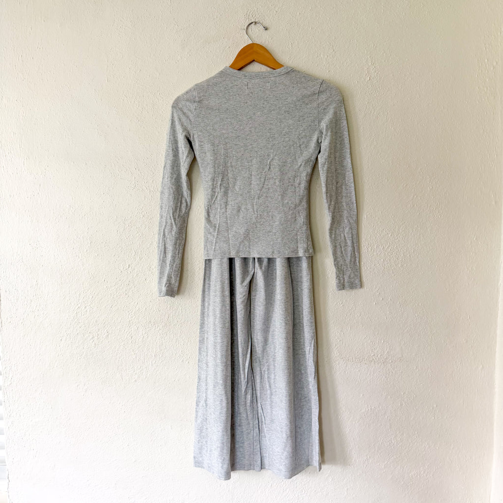 Abercrombie & Fitch Loungewear Collection Long Sleeve Sleep Set in Heather Grey | XXS
