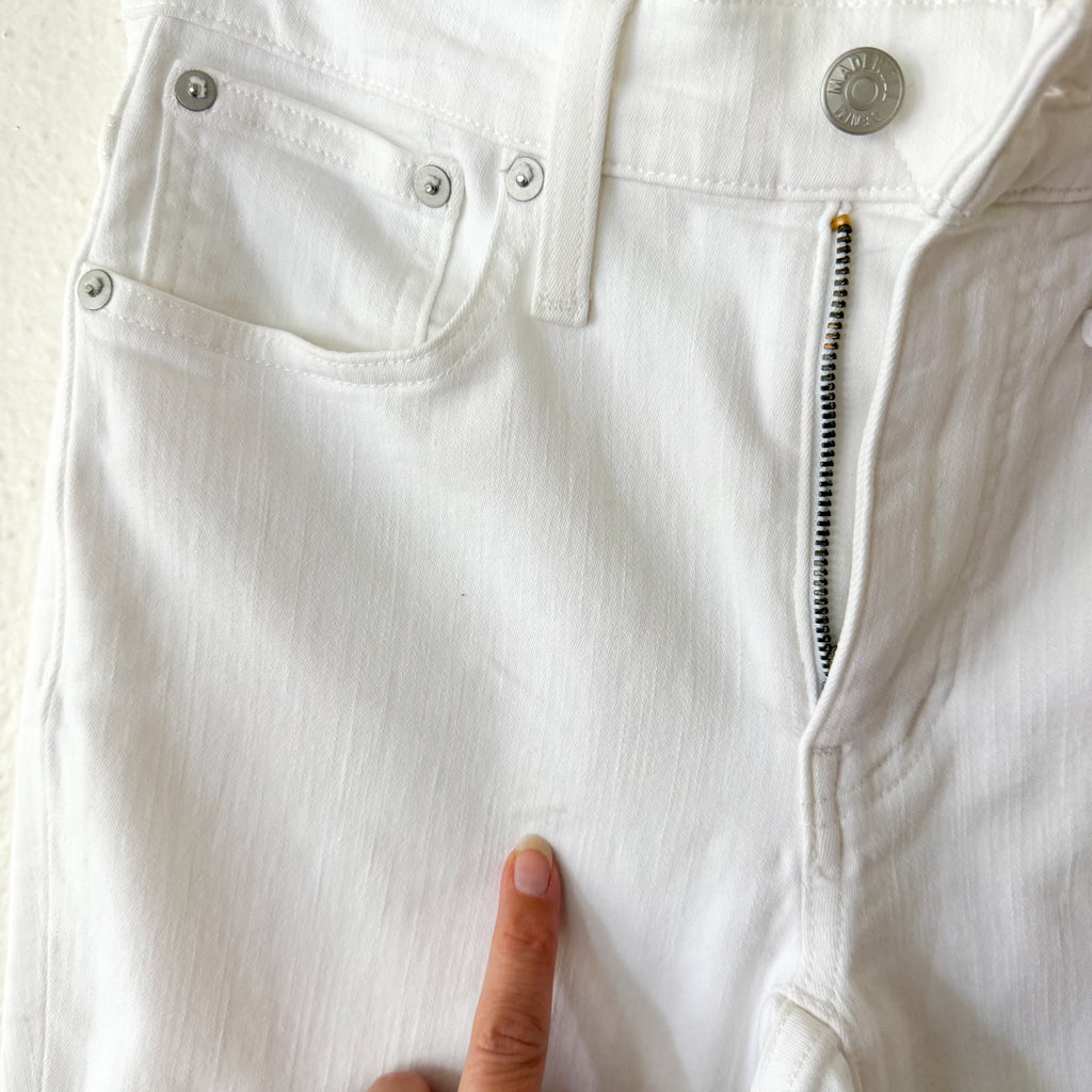 Madewell Mid-Rise Kick Out Crop Jeans in Pure White | 24