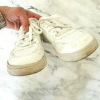 On Cloud Women’s Cloud 5 Sneakers in Terry/Glacier White | 6.5