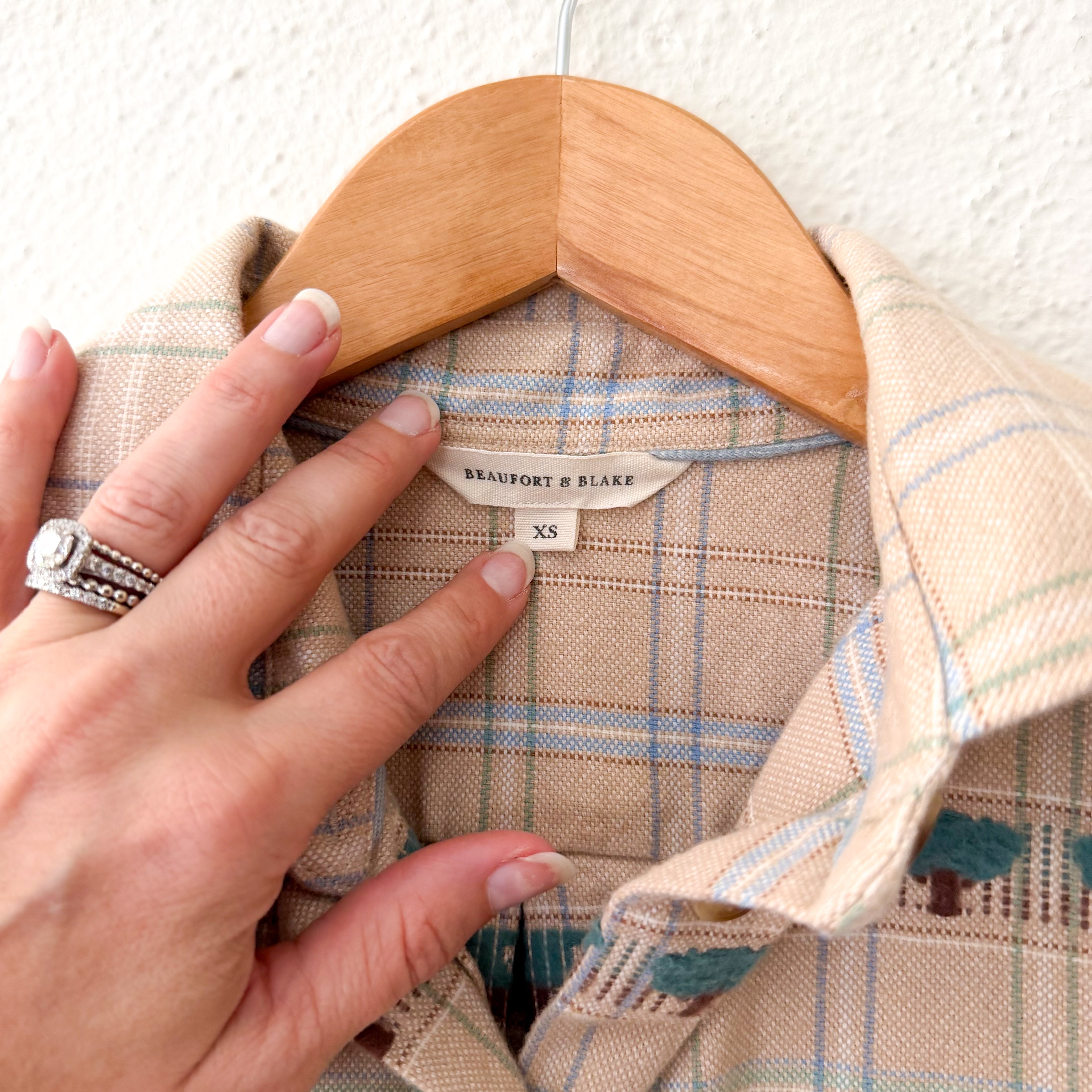 Beaufort & Blake Heavyweight Plaid Acorn & Tree Button Down Shacket | XS