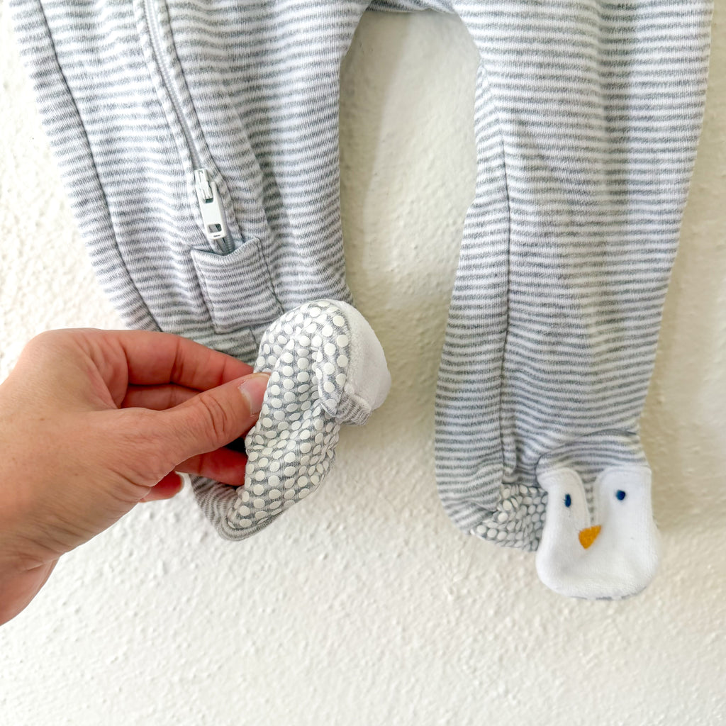 JoJo Maman Bébé Winter Penguin Appliqué Grey Stripe 2-Way Zip Footed Sleeper | 9-12m