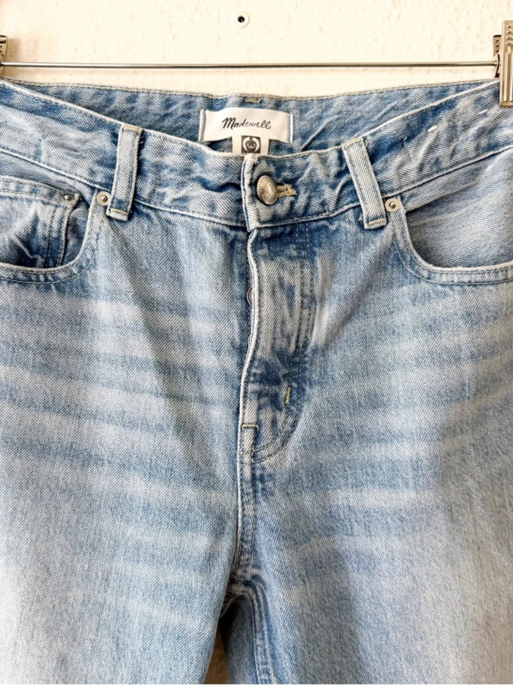 Madewell The Darted Barrel-Leg Rigid Jean in Edmonson Wash | 25P